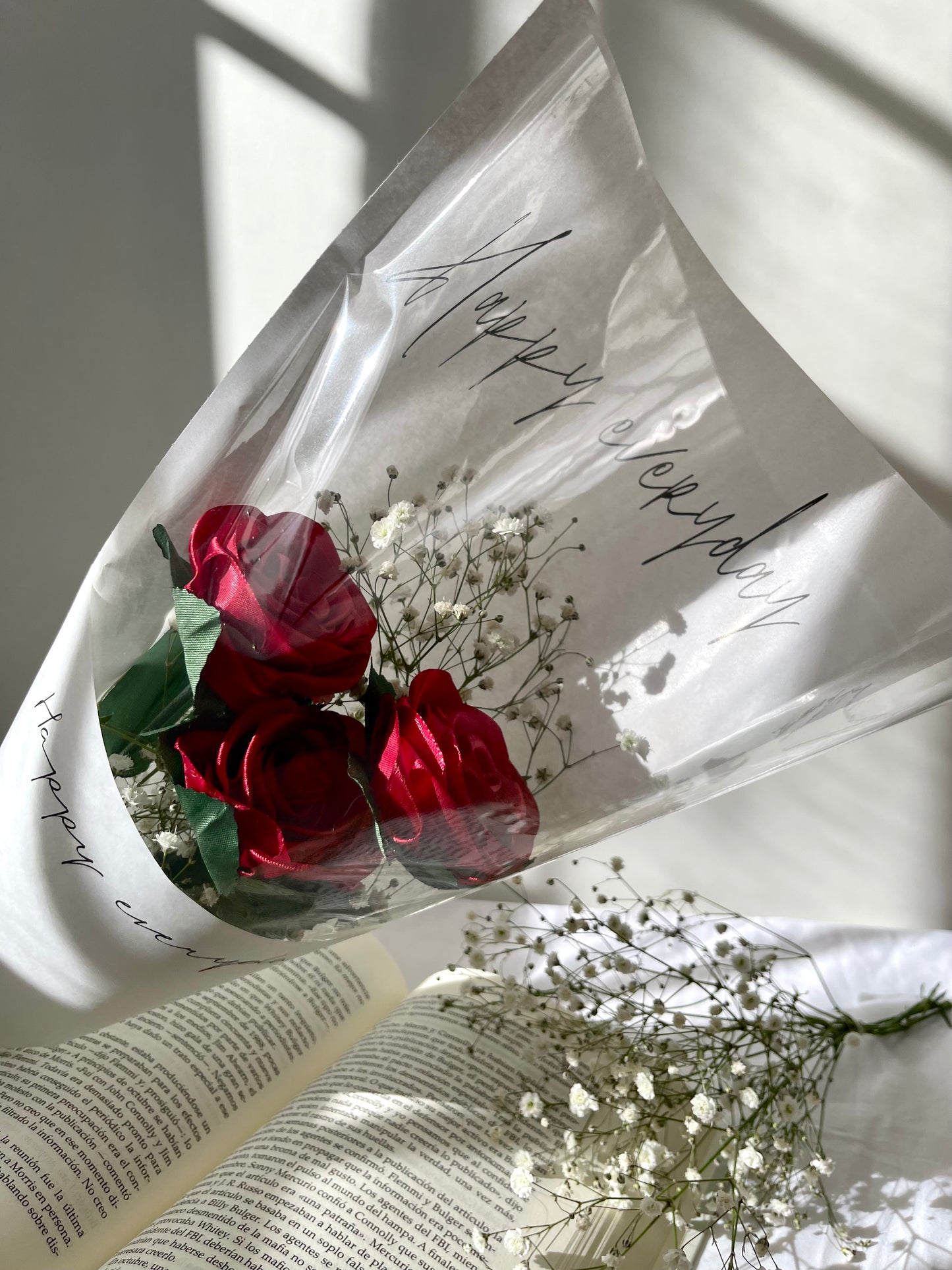 PACK Amor eterno. Ramo desde 12 hasta 60 Rosas y Vela Bear Blossom